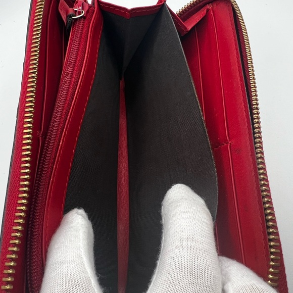 GUC Gucci GG Supreme Limited Edition Heart/Snake Long Zip Wallet - Picture 6 of 9